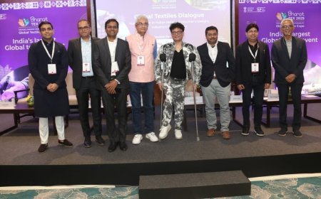 Value Retail: Consumer Delight and Industry Opportunity – Insights from CMAI Panel at Bharat Tex 2025