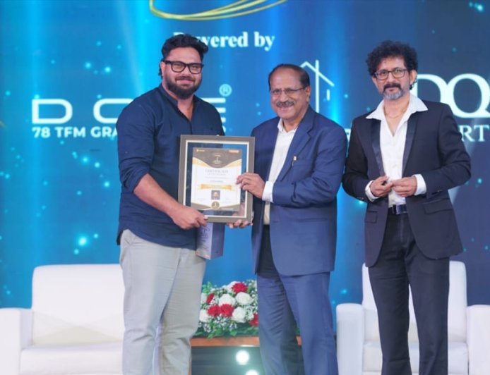 Manappuram Unique Times Business Excellency Award 2025 Honors Exemplary Achievers in Business and Leadership