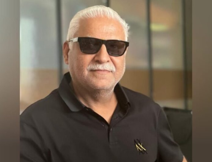 Dr. Rajesh Takyar: Simplifying the Bhagavad Gita for the Modern World